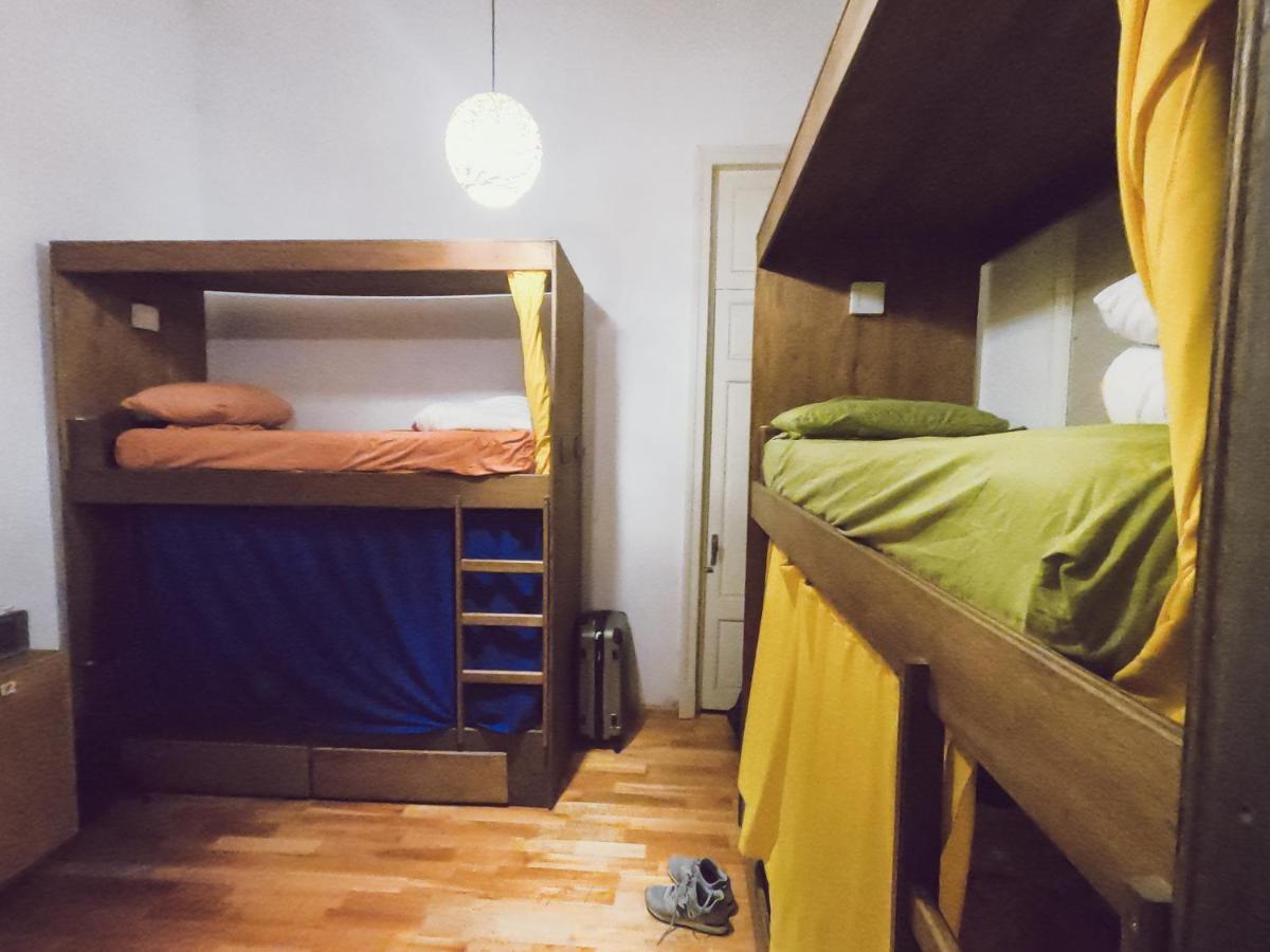 Charruas Hostel Montevideo Exterior photo